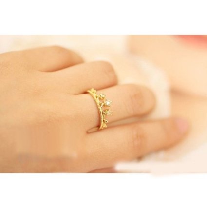 gold-crown-ring