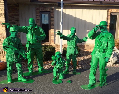 toy_soldiers_family