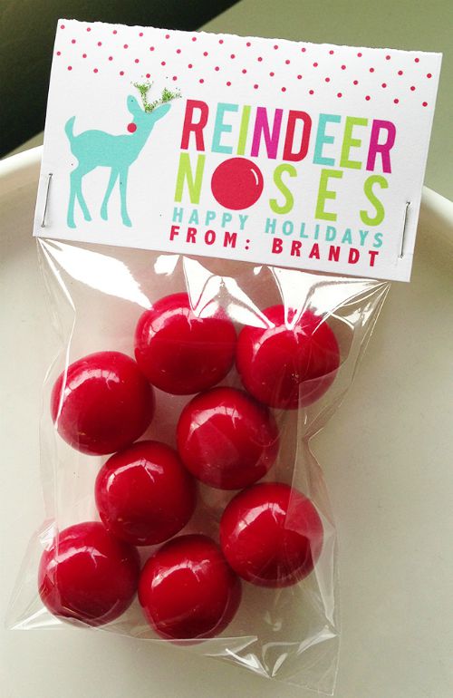 Gumball-Treats-reindeer-bag-topper-smaller