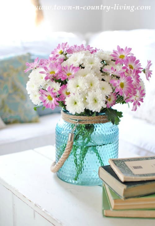 Inspiring Farmhouse Easter Decor for the Spring Season