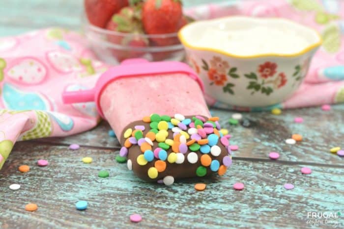 Chocolate Covered Strawberry Popsicles