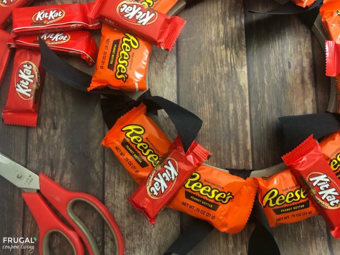 How to Make a Candy Wreath