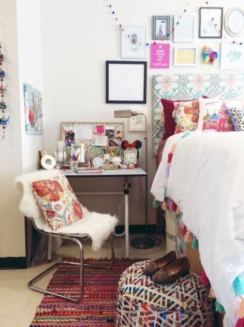 Bright College Dorm Room Decor Ideas