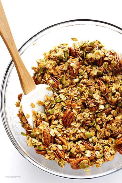 Pumpkin Granola with Canned Pumpkin Puree