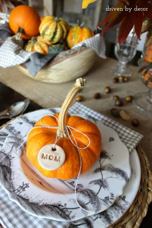 Thanksgiving Place Settings and Place Card Ideas