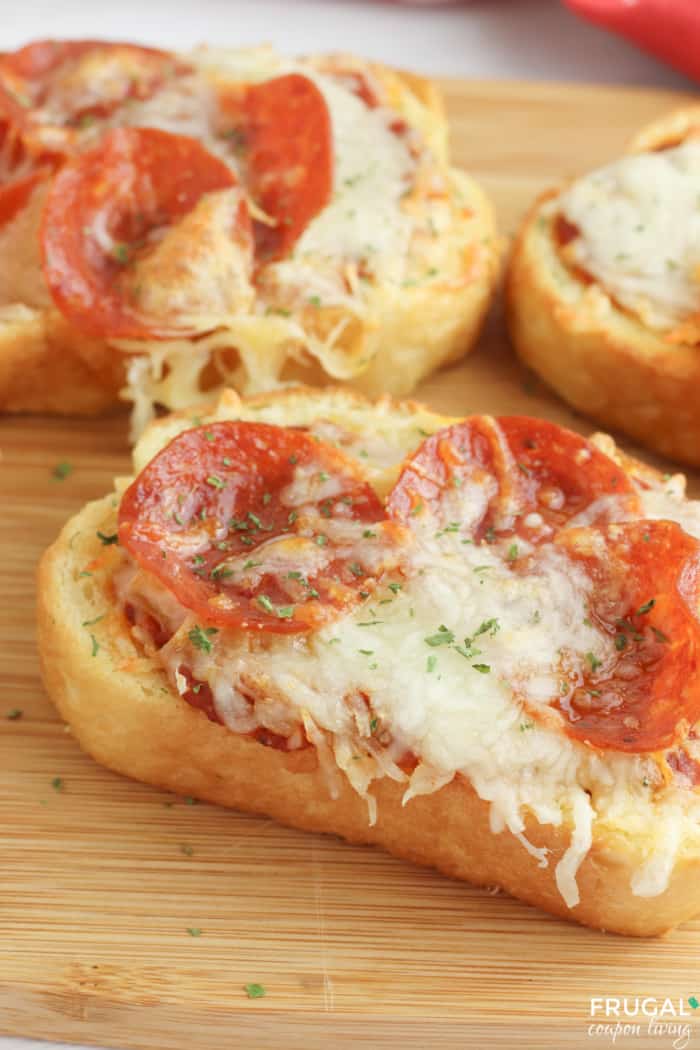 Air Fryer Texas Toast Pizza