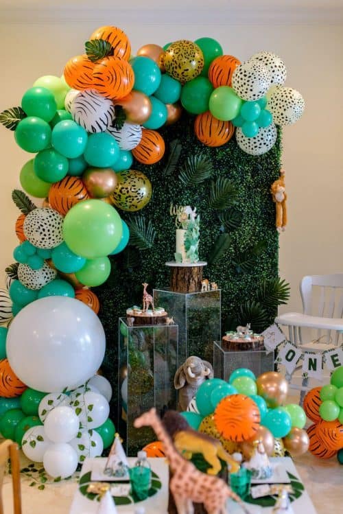 Safari Balloon Décor and Arch for Jungle Party