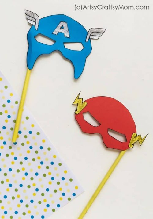 DIY Superhero mask printablef or photobooth party