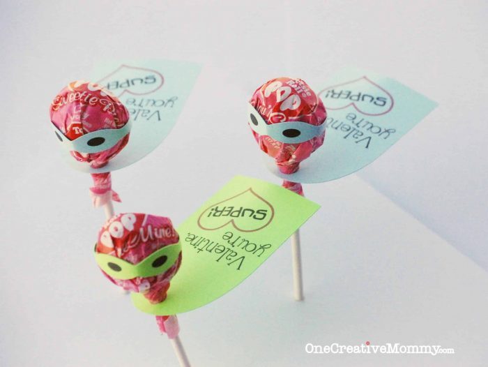 low-cost superhero party favor lollipop